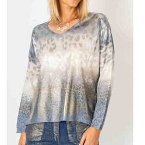 NWT Look Mode Shimmer V Neck Cheetah Print Sweater In Blue